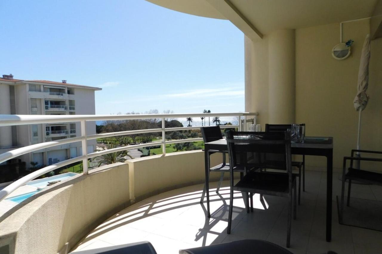 "T2 "Antibes Les Pins 3" Air Conditionned Sea View With Parking And Pool" Appartement Buitenkant foto
